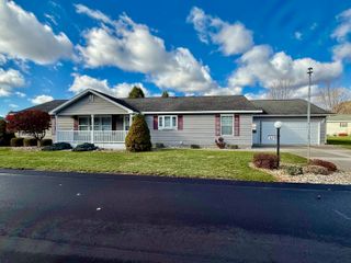 7679 Riverview Drive, Pine River Twp, MI 48880