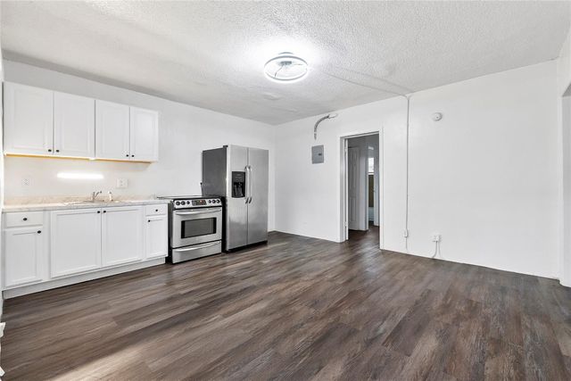 279 SW 1st Street 1, Deerfield Beach, FL 33441