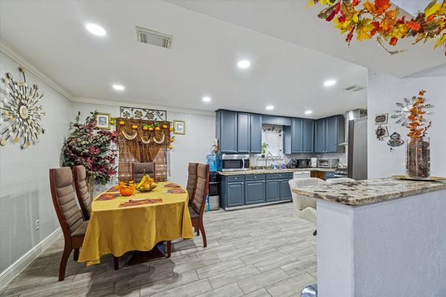 10402 Huntington Point Drive, Houston, TX 77099