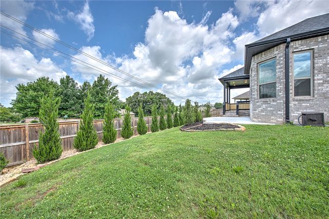 717 Cannon Cove, Cave Springs, AR 72718