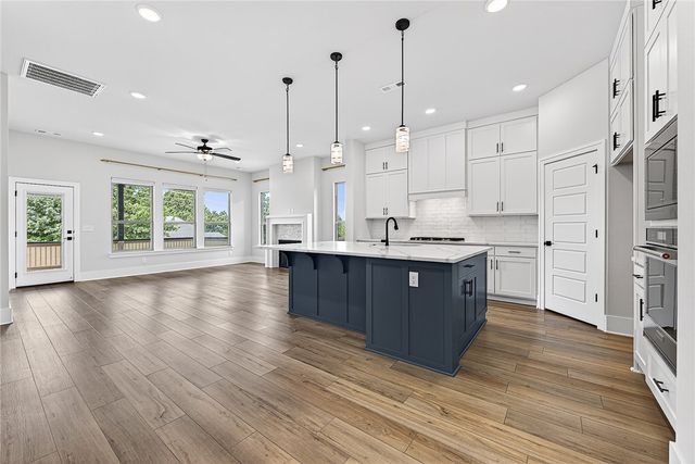 717 Cannon Cove, Cave Springs, AR 72718