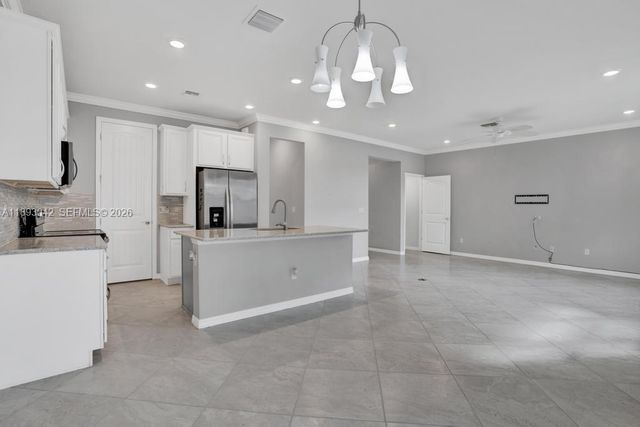1422 Silk Oak Drive, Hollywood, FL 33021