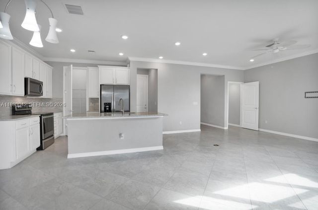 1422 Silk Oak Drive, Hollywood, FL 33021