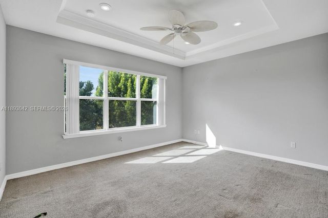 1422 Silk Oak Drive, Hollywood, FL 33021
