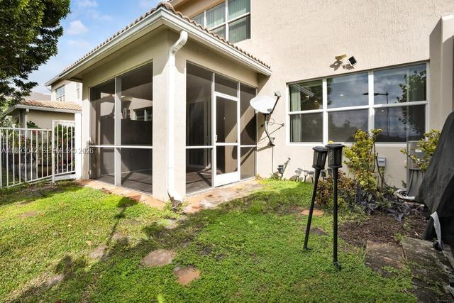 1422 Silk Oak Drive, Hollywood, FL 33021