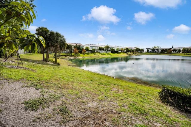 1422 Silk Oak Drive, Hollywood, FL 33021