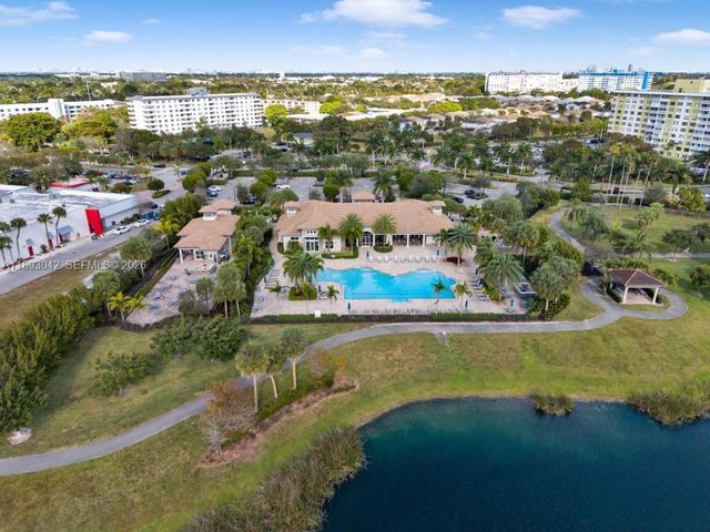 1422 Silk Oak Drive, Hollywood, FL 33021
