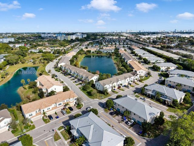 1422 Silk Oak Drive, Hollywood, FL 33021