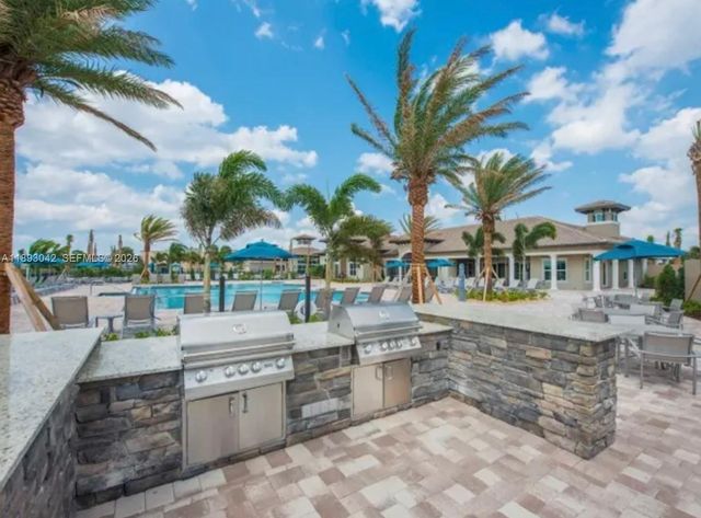 1422 Silk Oak Drive, Hollywood, FL 33021