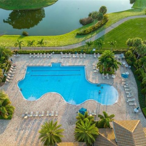 1422 Silk Oak Drive, Hollywood, FL 33021