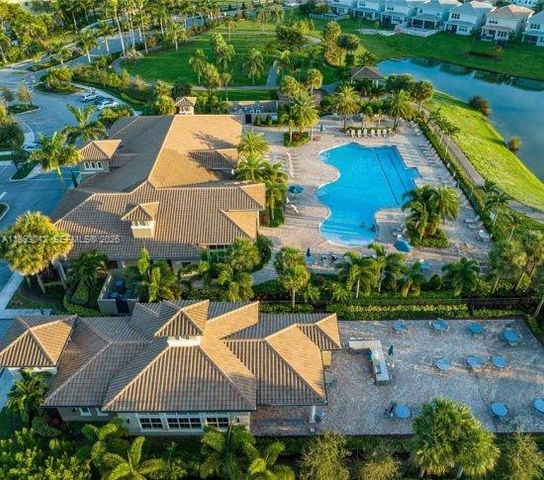 1422 Silk Oak Drive, Hollywood, FL 33021