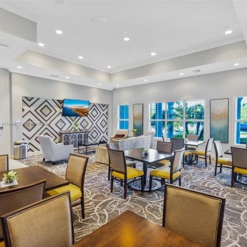 1422 Silk Oak Drive, Hollywood, FL 33021