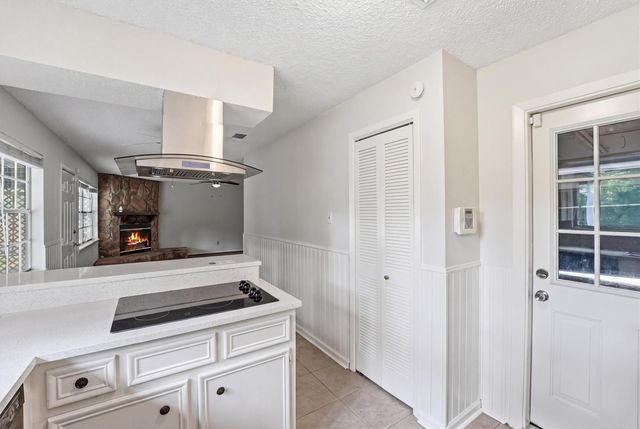 430 Eastwood Drive, New Caney, TX 77357