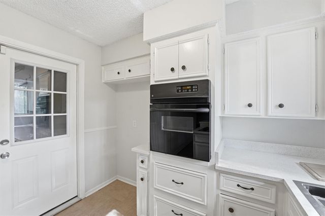430 Eastwood Drive, New Caney, TX 77357