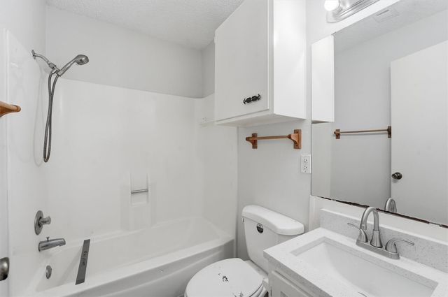 430 Eastwood Drive, New Caney, TX 77357