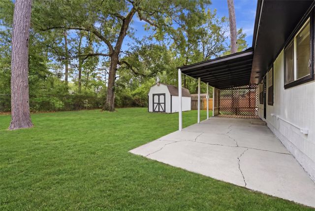 430 Eastwood Drive, New Caney, TX 77357
