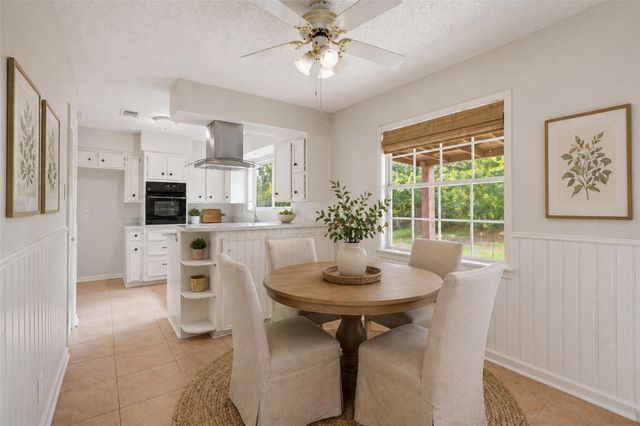 430 Eastwood Drive, New Caney, TX 77357