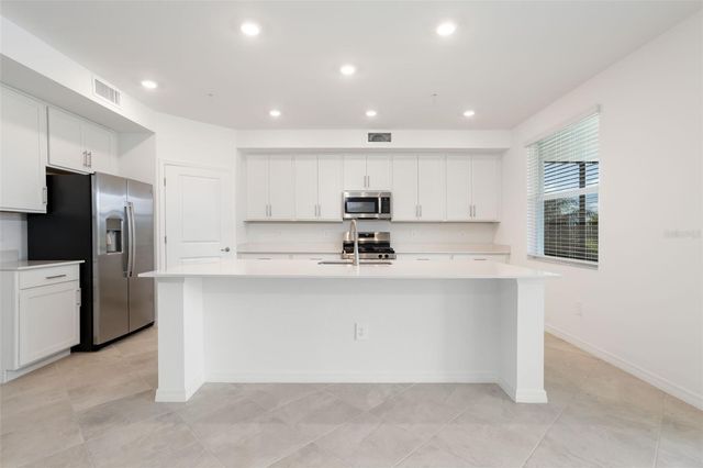 19227 CHERRYSTONE WAY 101, Lakewood Ranch, FL 34211