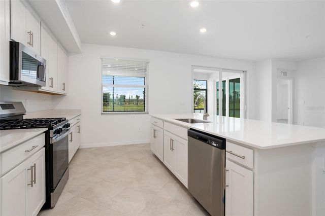 19227 CHERRYSTONE WAY 101, Lakewood Ranch, FL 34211