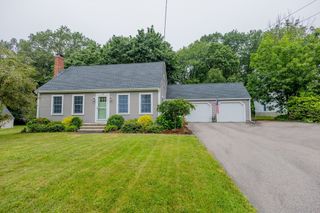 14 Charles Drive, Franklin, MA 02038