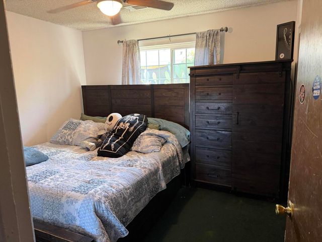 223 W Buena Vista Avenue, Visalia, CA 93291