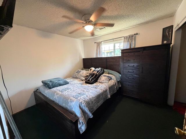 223 W Buena Vista Avenue, Visalia, CA 93291