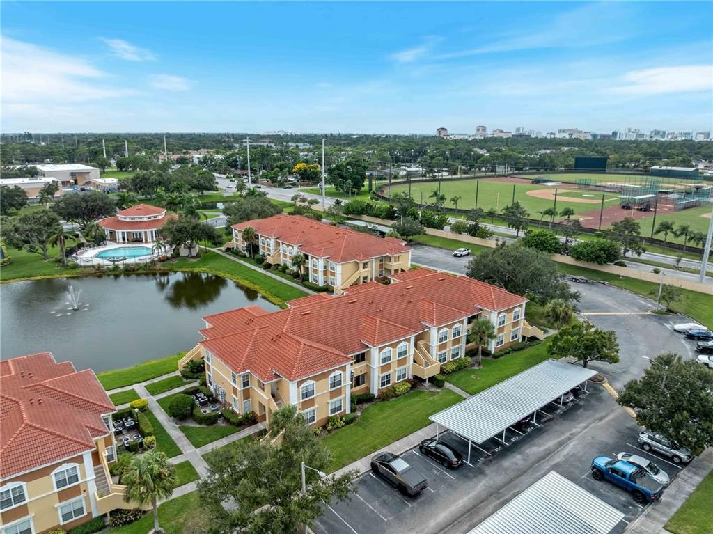 1120 VILLAGIO CIRCLE 202, Sarasota, FL 34237