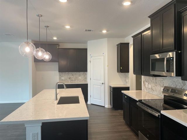 116 Diorite DR, Liberty Hill, TX 78642