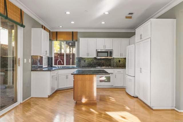 29604 Gracilior Drive, Escondido, CA 92026