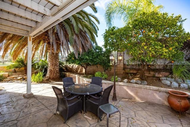 29604 Gracilior Drive, Escondido, CA 92026