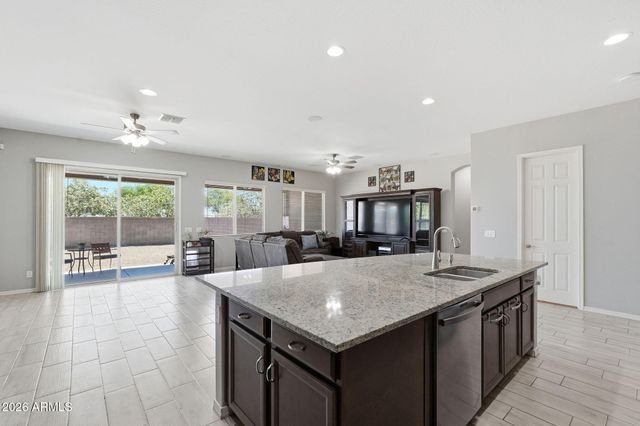 41830 N KAMALA TREE Street, Queen Creek, AZ 85140