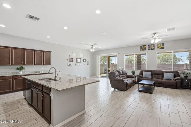 41830 N KAMALA TREE Street, Queen Creek, AZ 85140