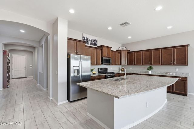 41830 N KAMALA TREE Street, Queen Creek, AZ 85140