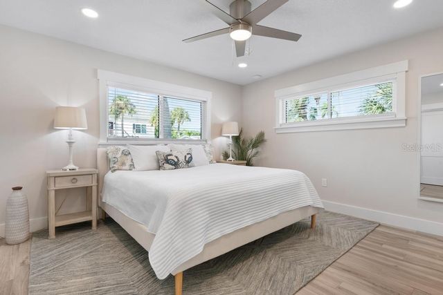 211 85TH STREET, Holmes Beach, FL 34217