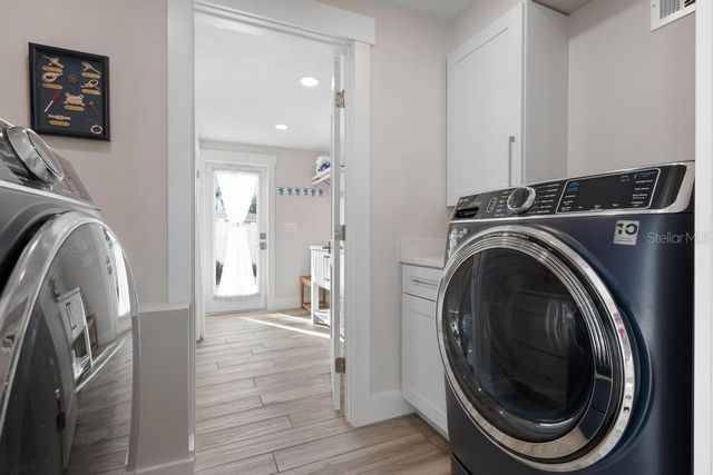 211 85TH STREET, Holmes Beach, FL 34217