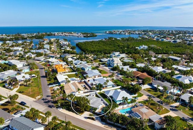 211 85TH STREET, Holmes Beach, FL 34217