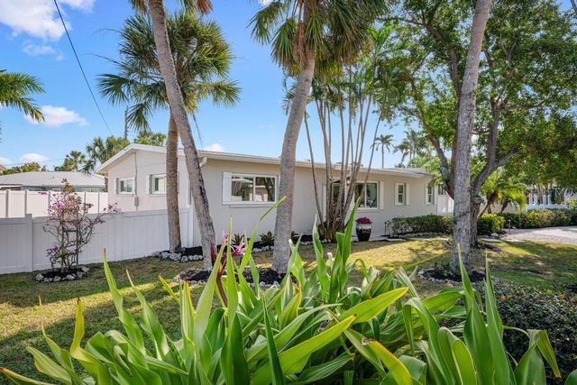 211 85TH STREET, Holmes Beach, FL 34217