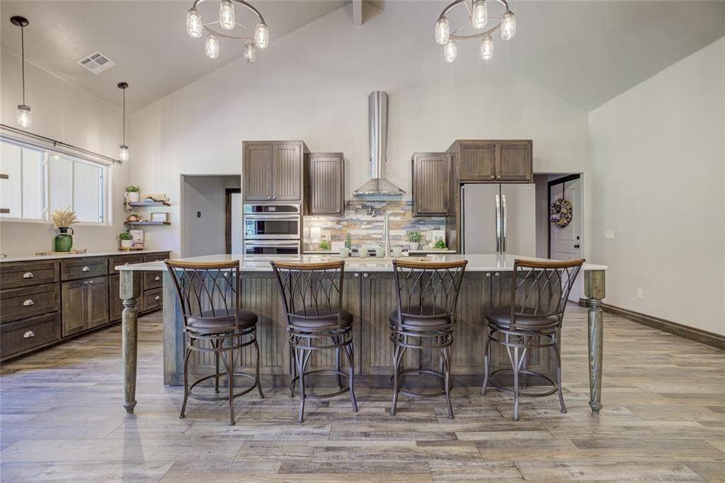 19536 S Dobbs Road Road, Newalla, OK 74857