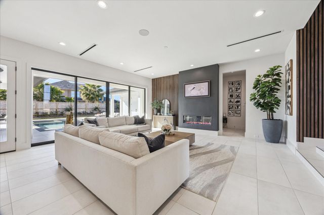 4912 Lost Creek Lane, League City, TX 77573