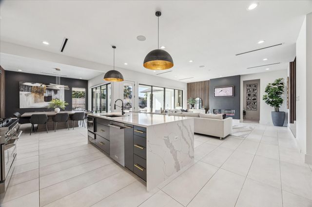 4912 Lost Creek Lane, League City, TX 77573