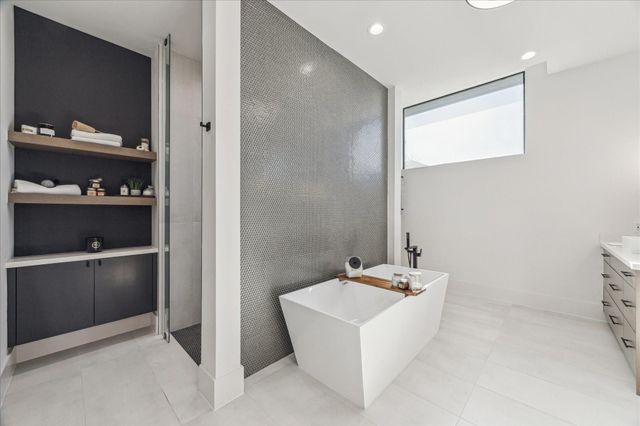 4912 Lost Creek Lane, League City, TX 77573