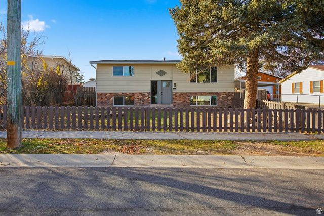 4938 S 3960 W, Taylorsville, UT 84129