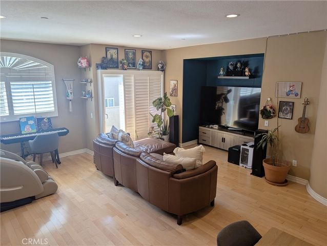 328 E Imperial 6, El Segundo, CA 90245