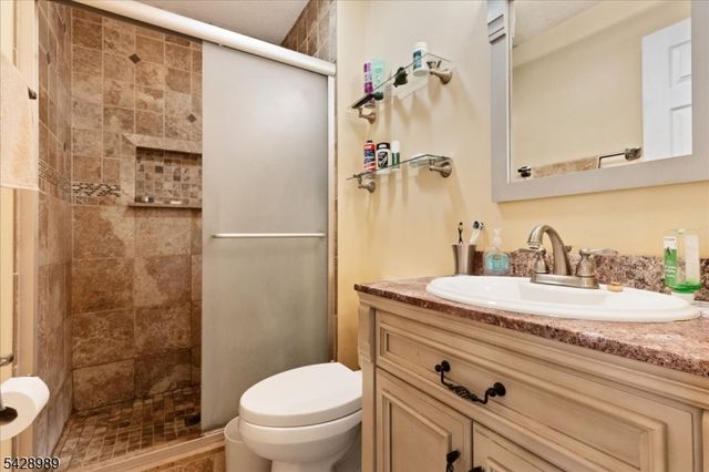 53 Taurus Dr D, Hillsborough Twp., NJ 08844