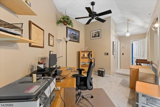 53 Taurus Dr D, Hillsborough Twp., NJ 08844