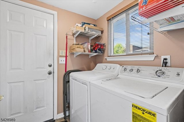 53 Taurus Dr D, Hillsborough Twp., NJ 08844