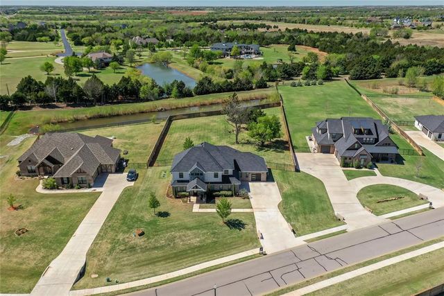 22297 Forester Lane, Edmond, OK 73025