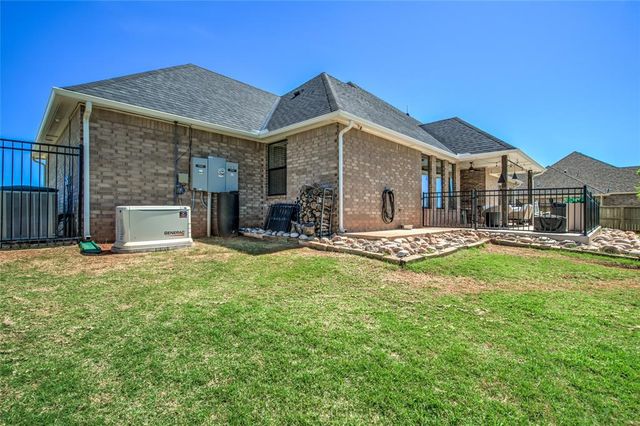 22297 Forester Lane, Edmond, OK 73025