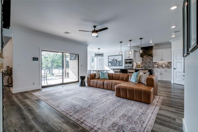 22297 Forester Lane, Edmond, OK 73025