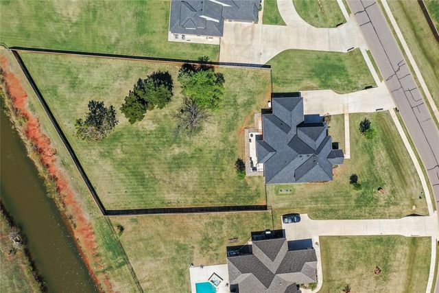 22297 Forester Lane, Edmond, OK 73025